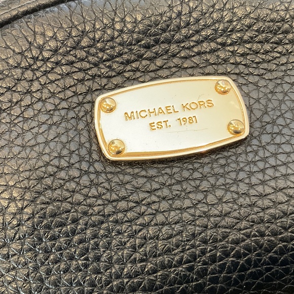 MICHEAL KORS Black Large Leather Backpack - Picture 8 of 13